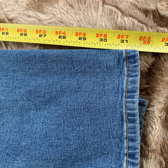 Axcess stretch crop blue jeans women sz 8 - Picture 6 of 6